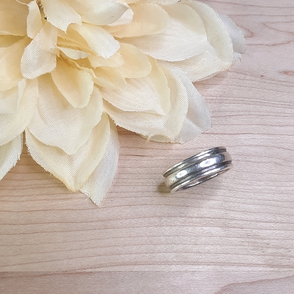 Vintage Solid Sterling Band - Picture 2 of 3